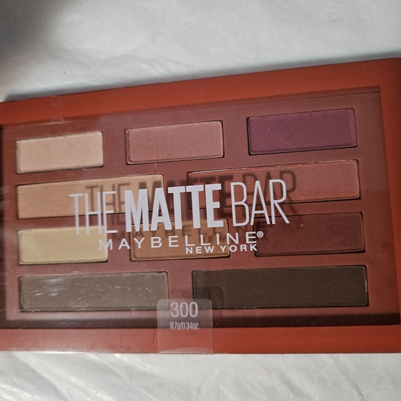 Maybelline warm matte eyeshadows, Nyx jelly highlighter - Picture 5 of 5